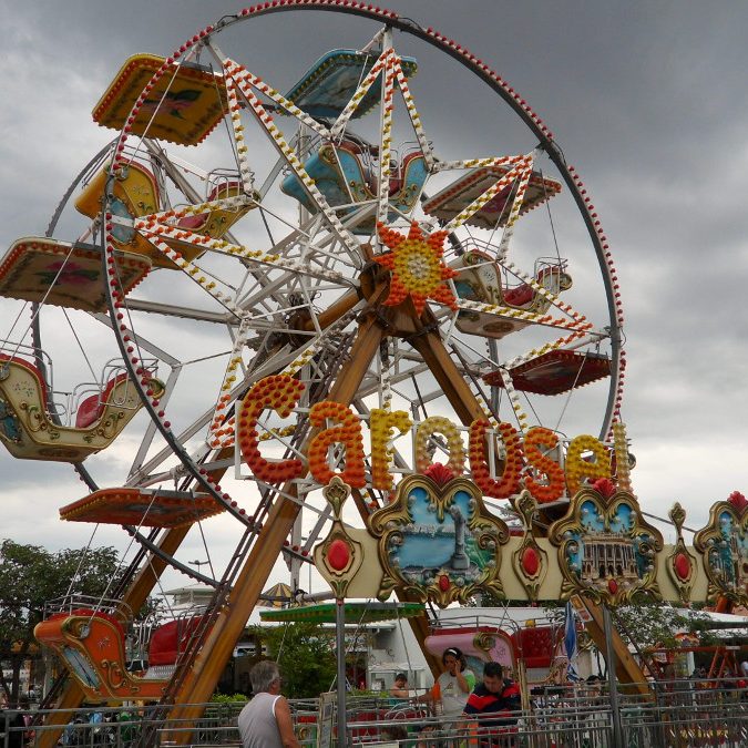FERRIS WHEEL 9 MT Park Rides Lamborghini