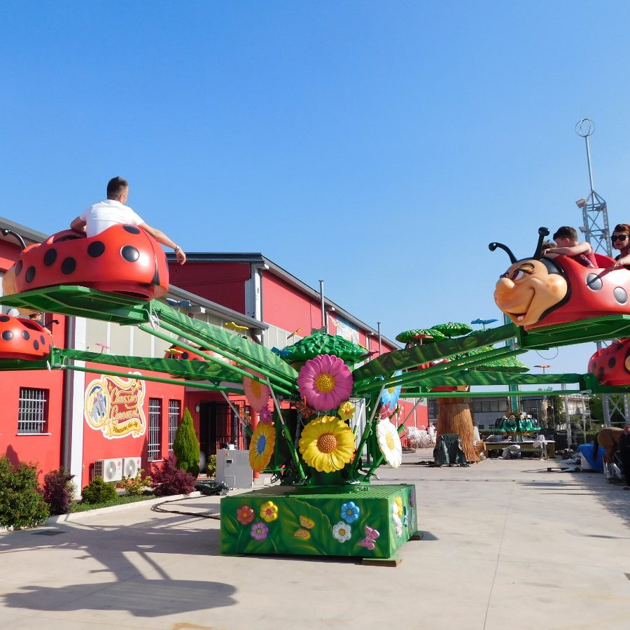 LADY BUGS Park Rides Lamborghini