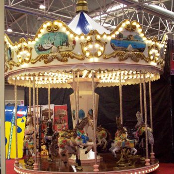 MERRY GO ROUND 4MT Park Rides Lamborghini