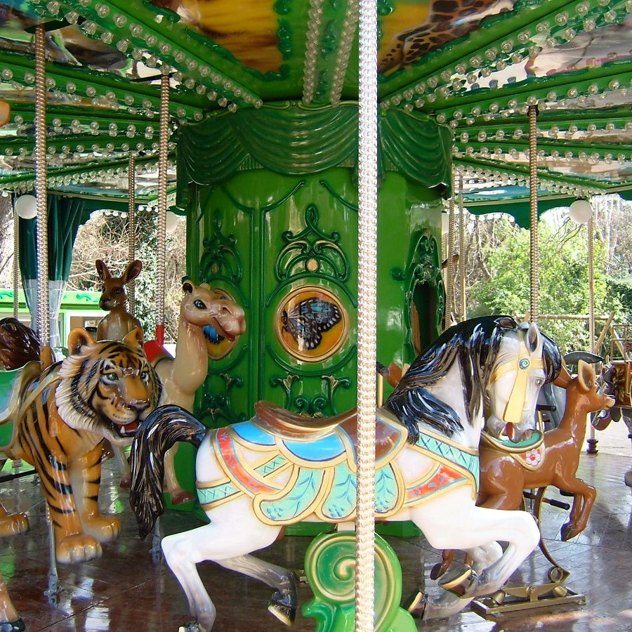 MERRY GO ROUND THEME