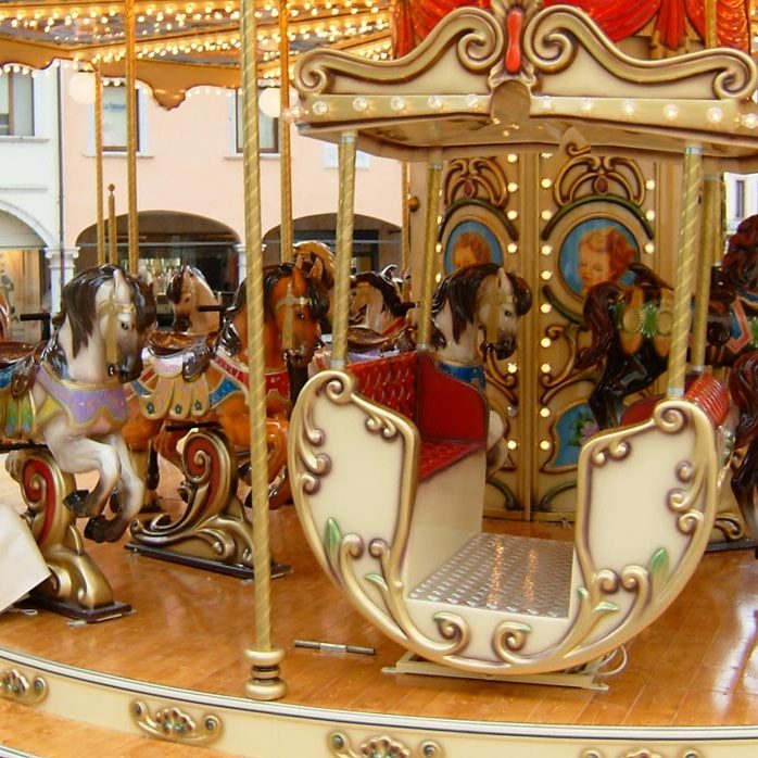 MERRY GO ROUND 8.6MT Park Rides Lamborghini