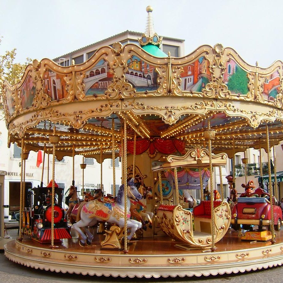 MERRY GO ROUND 8.6MT Park Rides Lamborghini