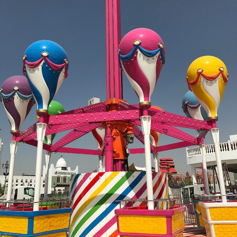 BALLOONS TOWERS Park Rides Lamborghini