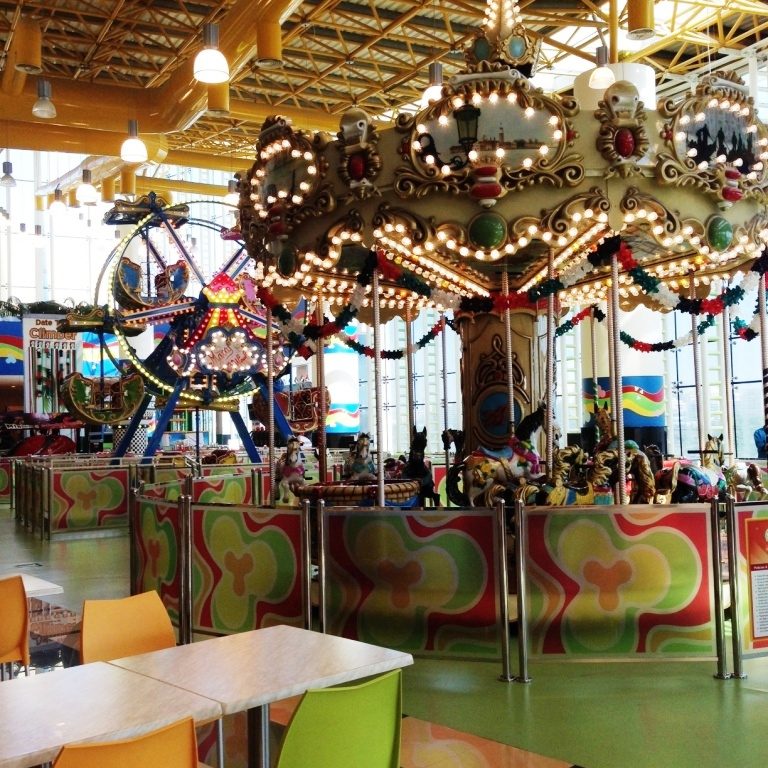 MERRY GO ROUND 5MT Park Rides Lamborghini