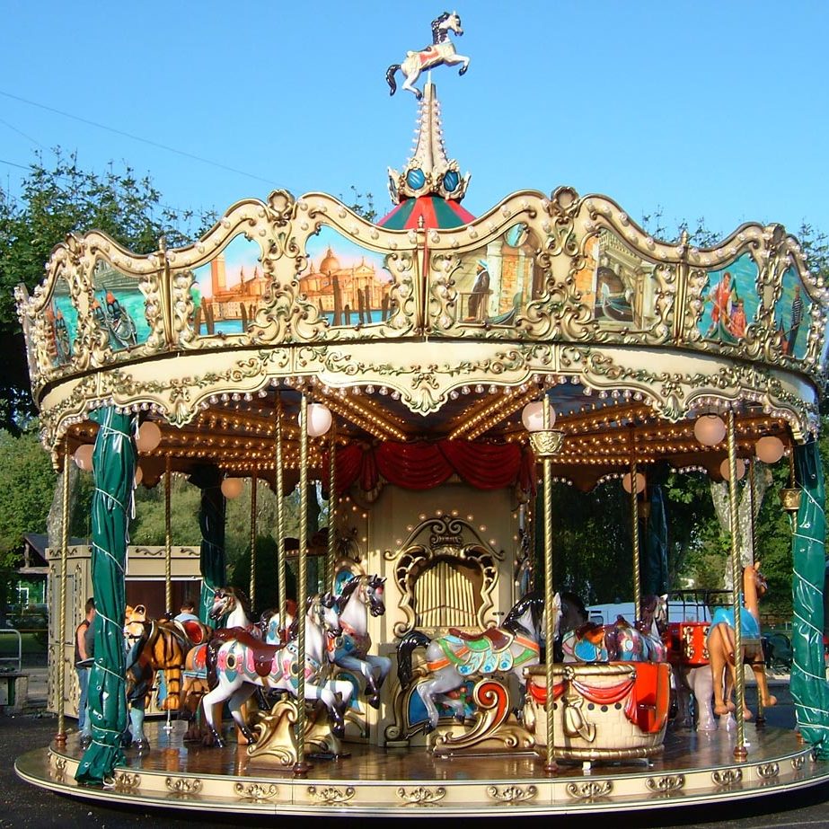 MERRY GO ROUND 7.6MT Park Rides Lamborghini